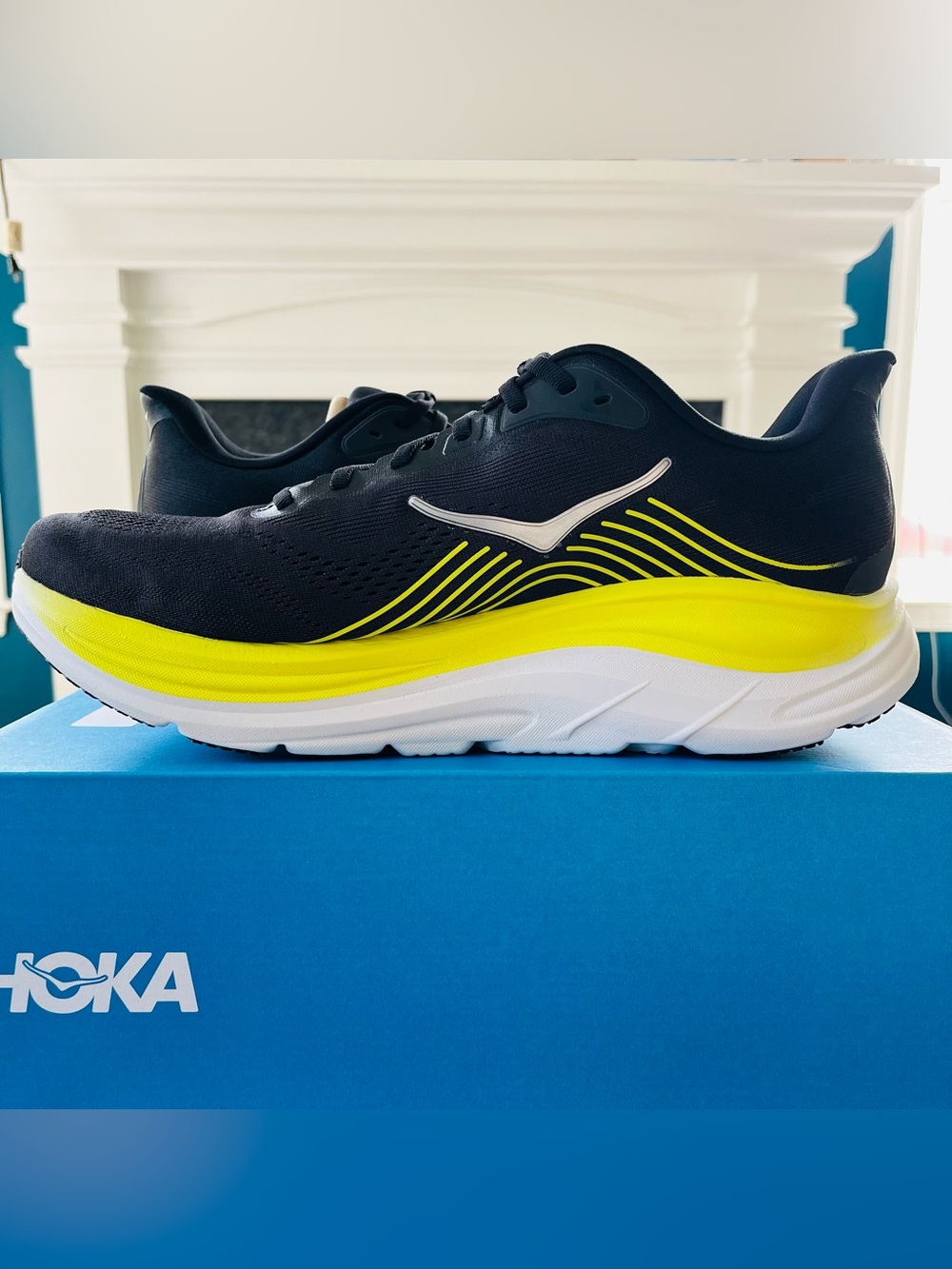 Sz 13D Hoka Clifton 11 Men’s Running Shoes Black/Cosmic Grey 1176572/BKCS - Picture 2 of 7